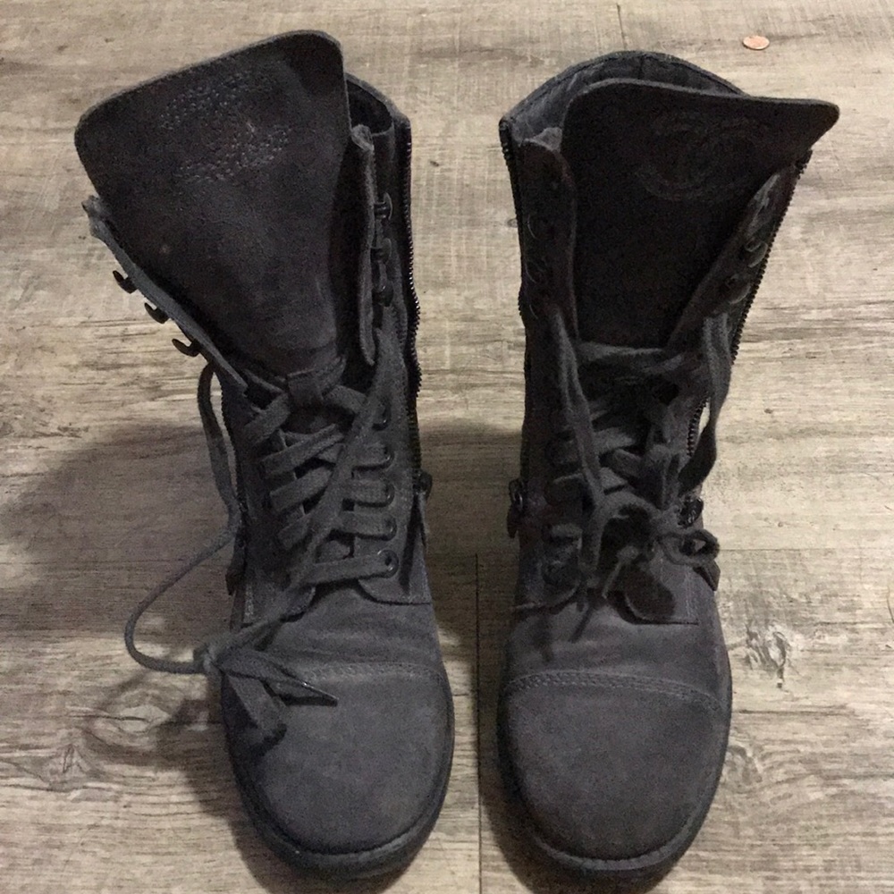 AUTHENTIC Chanel gray suede women’s boots